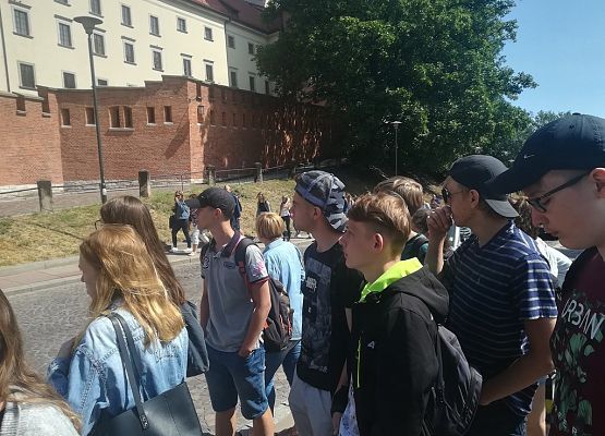 Czas na ostatnią wspólną przygodę - klasa IIIb w Krakowie grafika