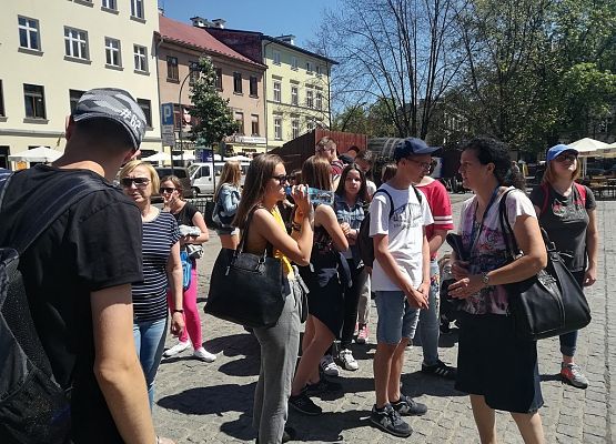 Czas na ostatnią wspólną przygodę - klasa IIIb w Krakowie grafika