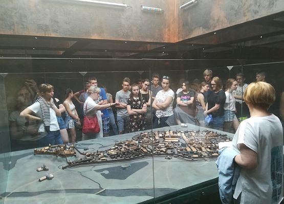 Czas na ostatnią wspólną przygodę - klasa IIIb w Krakowie grafika