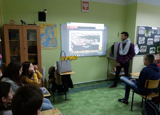 Jesteśmy bliżej Włoch i Hiszpanii grafika