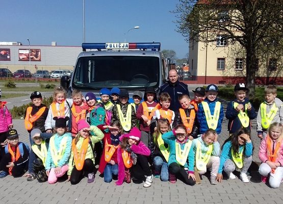 Niezwykłe lekcje pierwszoklasistów grafika