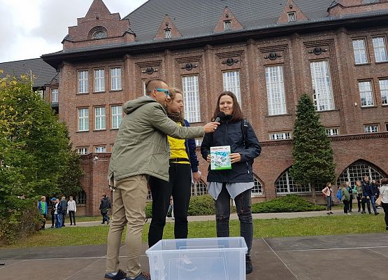 Piknik naukowy w I Liceum Ogólnokształcącym grafika