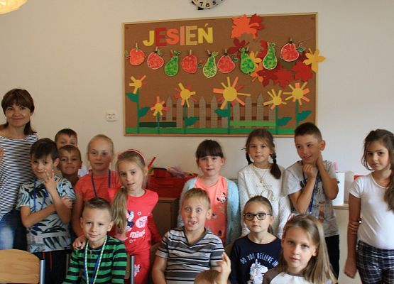 Jesienią w szkolnej świetlicy grafika