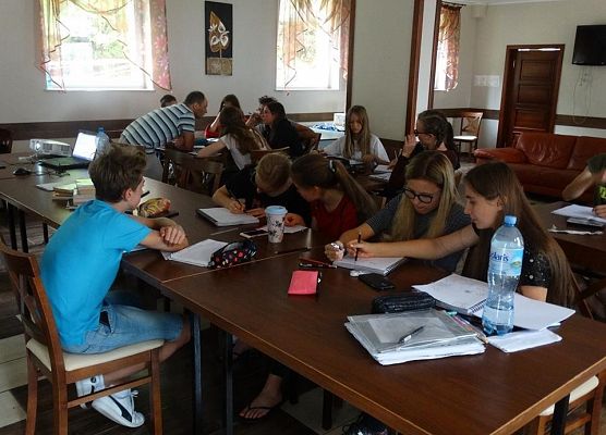 Obóz naukowy w Wielu grafika