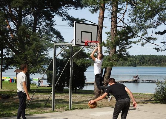 Obóz naukowy w Wielu grafika