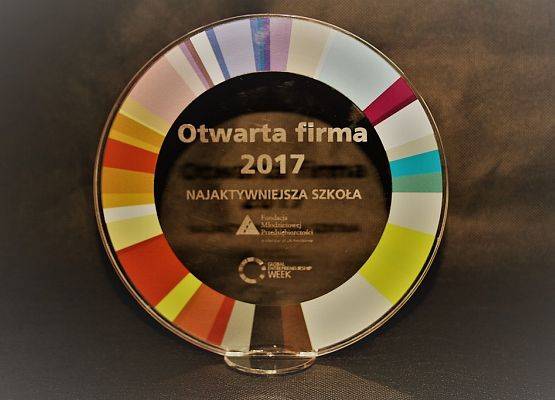 Szkoła Podstawowa nr 1 w gronie laureatów grafika