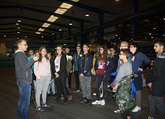 Klasa VIIIb w firmie Meyn grafika