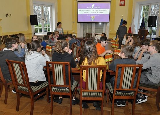 VIIId w Starostwie Powiatowym grafika