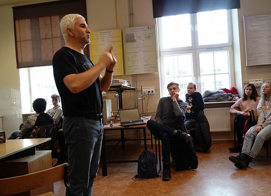 Zajęcia na Uniwersytecie Morskim grafika