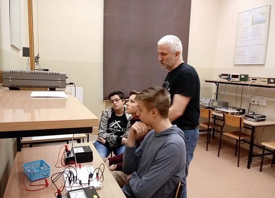 Zajęcia na Uniwersytecie Morskim grafika