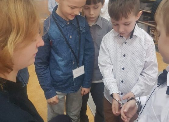 Spotkania profilaktyczne z policjantami grafika