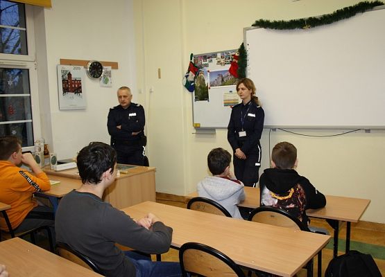 Spotkania profilaktyczne z policjantami grafika