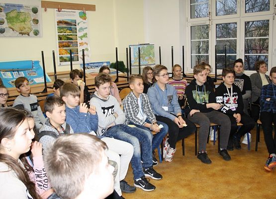 „Dwa monologi nie czynią dialogu” - Jeff Daly grafika