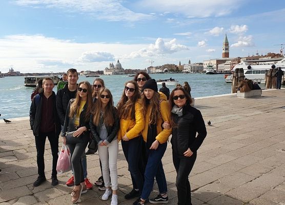 Projekt Erasmus+ spotkanie we Włoszech grafika