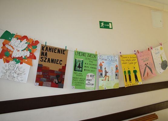 Na szkolnej scenie grafika