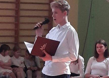 Majowe święto grafika