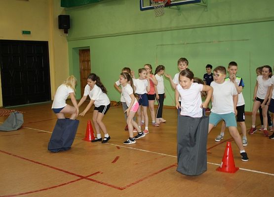 Dzień Dziecka w naszej szkole grafika