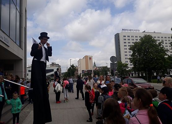 Drugoklasiści w Teatrze Muzycznym w Gdyni grafika