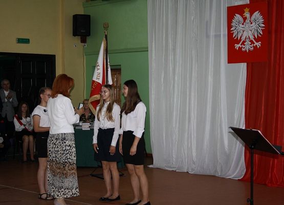 Nadszedł czas na ostatni dzwonek grafika