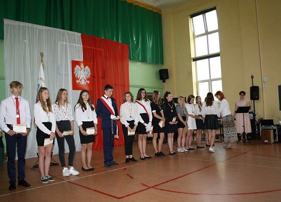 Nadszedł czas na ostatni dzwonek grafika