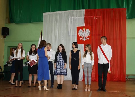 Nadszedł czas na ostatni dzwonek grafika