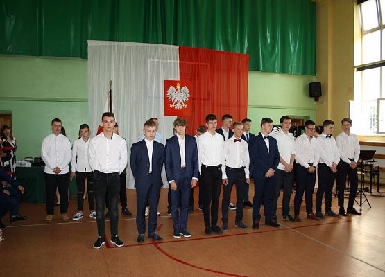 Nadszedł czas na ostatni dzwonek grafika