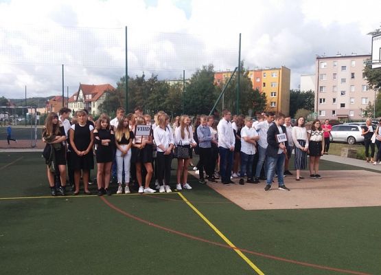 I znów zabrzmiał pierwszy dzwonek grafika