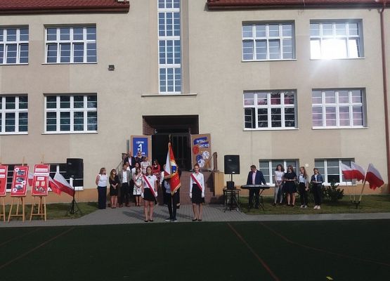 I znów zabrzmiał pierwszy dzwonek grafika