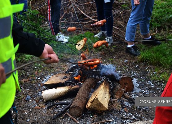 Spacerkiem albo na rowerze grafika