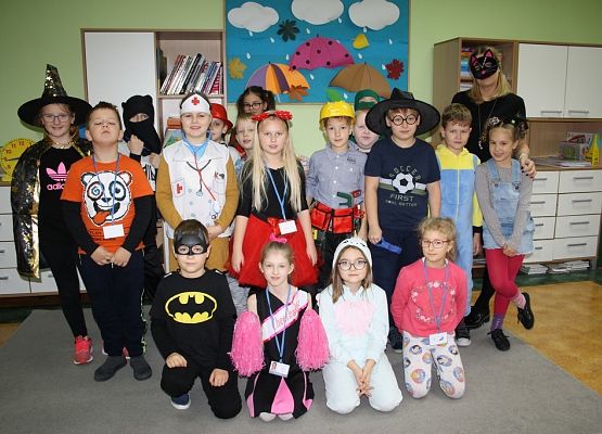 Święto bajkowych postaci grafika