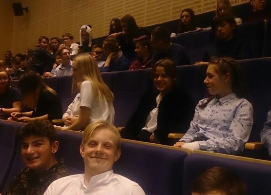 Czwartkowy wieczór w Teatrze Muzycznym w Gdyni grafika