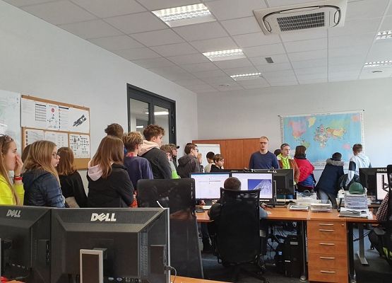 Wizyta uczniów  klasy VIIa w firmie MEYN grafika