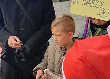 Uśmiech za kawałek ciasta grafika