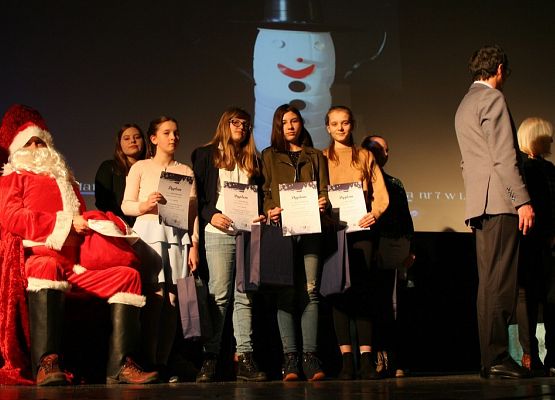 Sukcesy artystyczne siódmoklasistów grafika