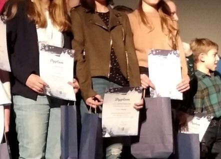 Sukcesy artystyczne siódmoklasistów grafika