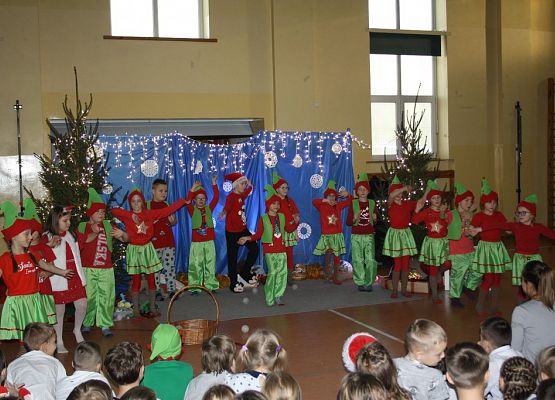 Przedstawienie świąteczne klasy Ia grafika