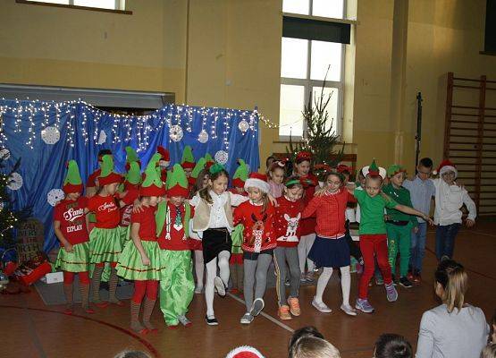 Przedstawienie świąteczne klasy Ia grafika