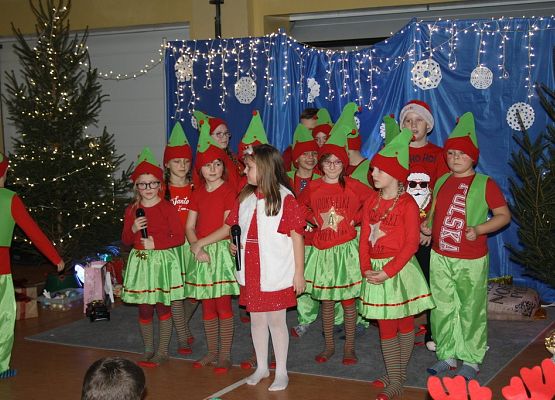 Przedstawienie świąteczne klasy Ia grafika