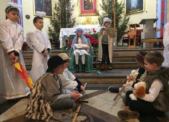 Jasełkowy występ klasy IIb grafika