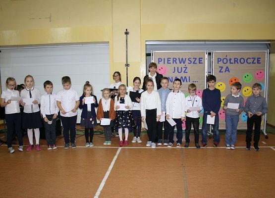 Podsumowaliśmy pierwsze półrocze roku szkolnego grafika