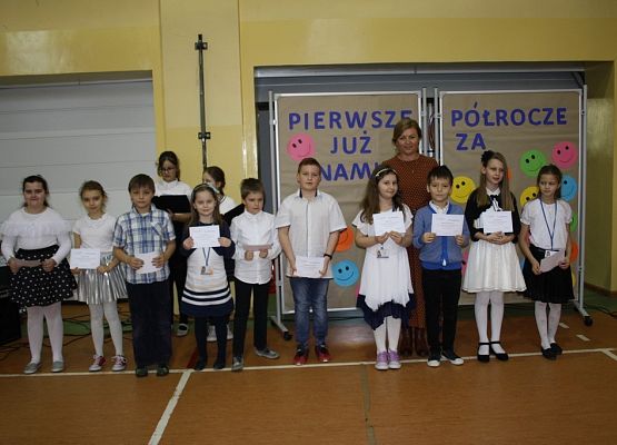 Podsumowaliśmy pierwsze półrocze roku szkolnego grafika