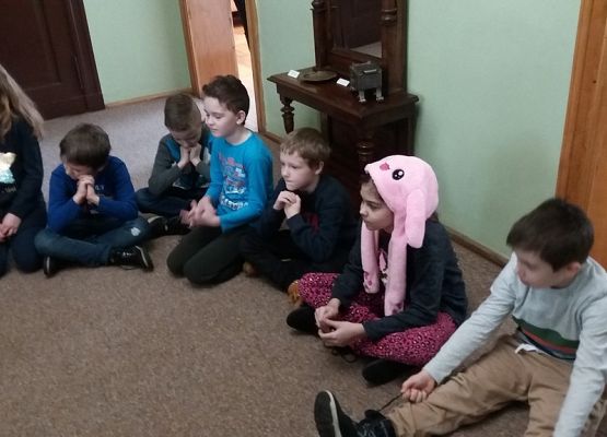 Drugoklasiści z wizytą w lęborskim muzeum grafika