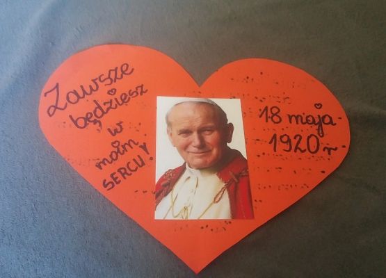 Maluchy dla Jana Pawła II grafika