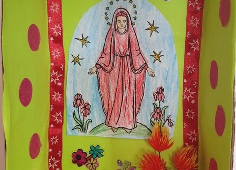 W maryjnym maju wykonaliśmy kapliczki grafika