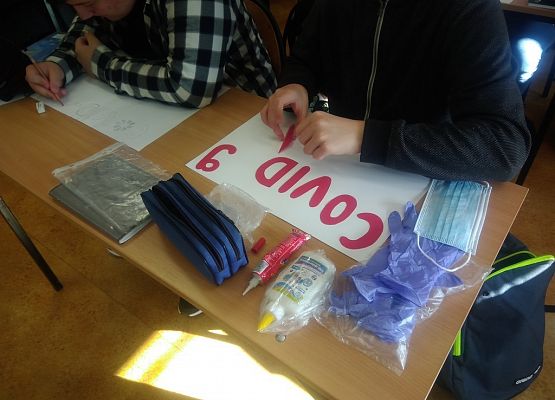 Warsztaty dotyczące koronawirusa grafika