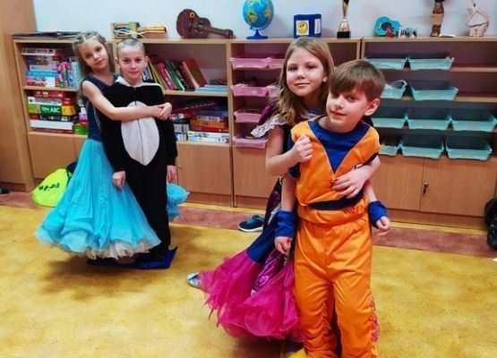 Karnawał walentynkowy w 2b grafika