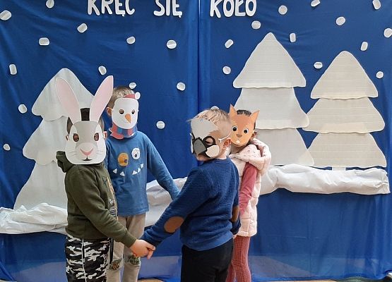 Zimowa inscenizacja grafika