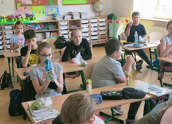 Wycieczka do lasu grafika