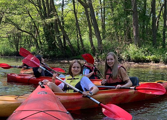 Spływ kajakowy rzeką Piaśnicą grafika