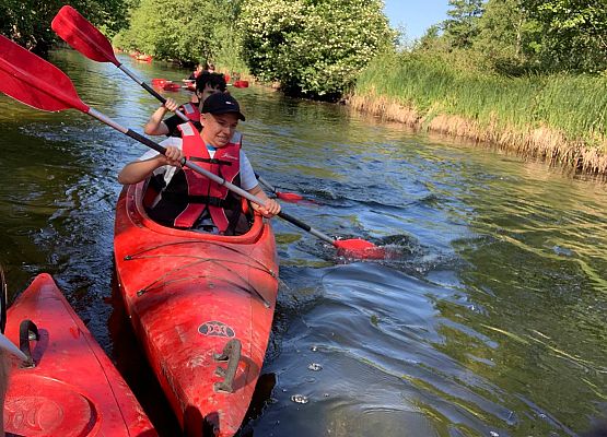 Spływ kajakowy rzeką Piaśnicą grafika